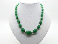Vintage 50s Lovely Green Glass Graduating Bead Necklace 50cms