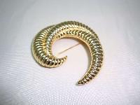 Vintage 80s Swirl Design Textured Gold Brooch Signed Saron