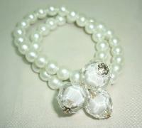 £11.00 - Fab 2 Row Glass White Faux Pearl Bead and Lucite Stretch Bracelet 